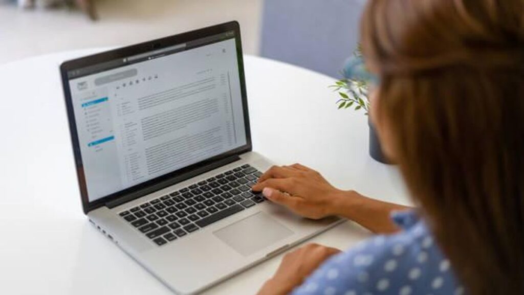 Struktur Umum Review Jurnal Internasional